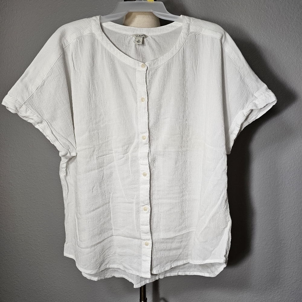 LL Bean Organic Cotton White Boxy Shortsleeve White Buttondown Front Top Blouse